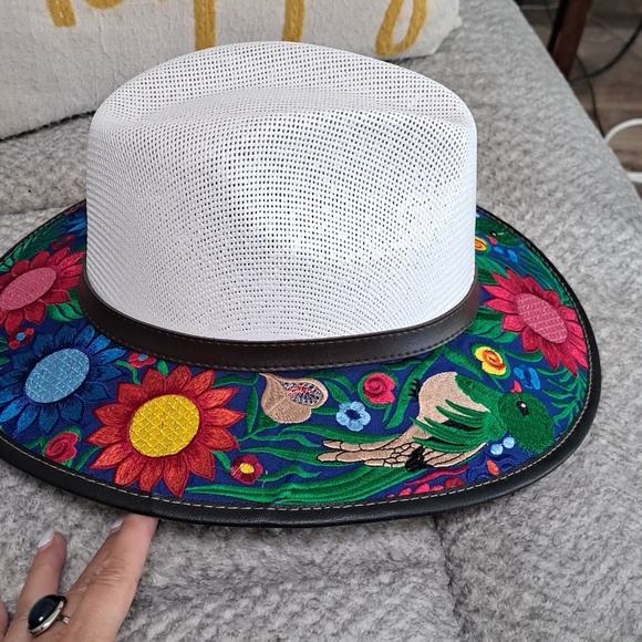 Embroidered Floral Wide Brim Hat main image 4